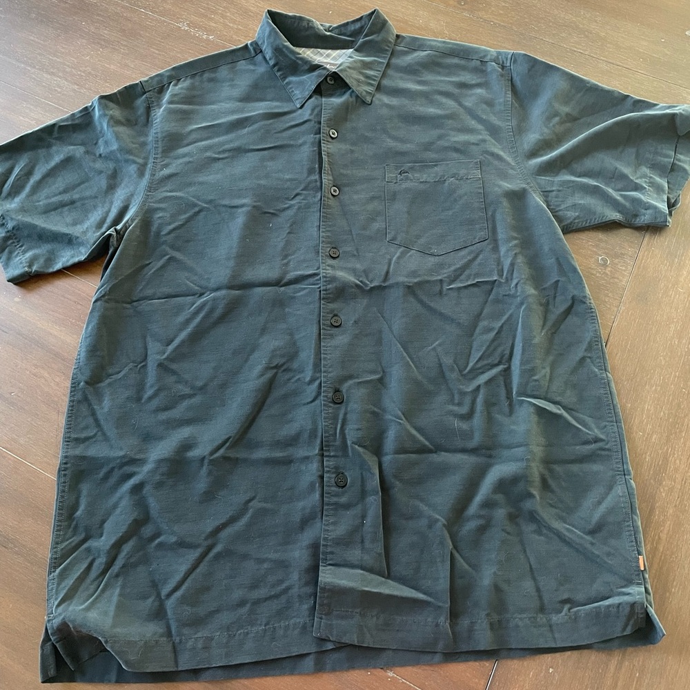 Quiksilver Men’s Button-Up Short Sleeve